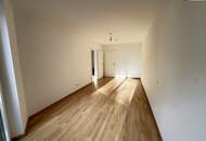 Großzügige 2-Zimmer-Wohnung mit luftiger Wohnküche und großem Balkon - frisch renoviert!