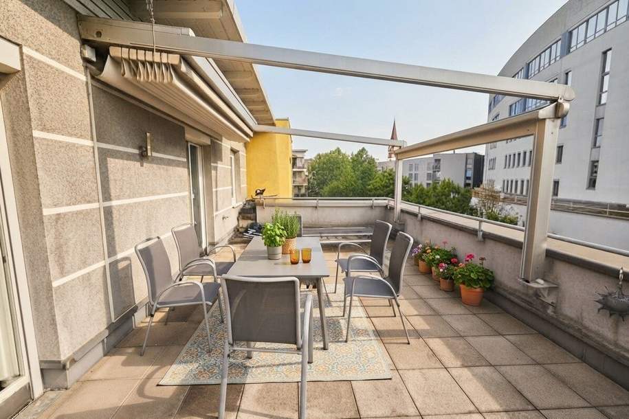 Gepflegte 4-Zimmer-Dachgeschoßwohnung in Linz mit 2 Terrassen & 2 Tiefgaragenstellplätzen, Wohnung-kauf, 390.000,€, 4020 Linz(Stadt)