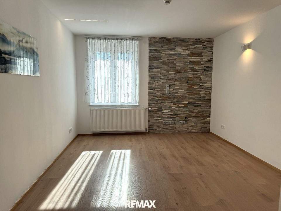 "2 Zimmer - Wohnung mitten in Laxenburg!"