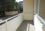 Sehr sympathische 3 Zimmer LOGGIA-Neubauwohnung im Grünen !!