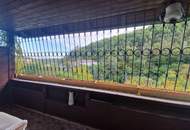 RARITÄT: SANIERUNGSBEDÜRFTIGE LIEGENSCHAFT IN EINZIGARTIGER LAGE MIT FERNBLICK INS KREMSTAL