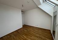 Baujahr 2020 - 4 Zimmer DG-Maisonette mit 15,75m2 Terrasse