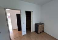 Gepflegte Dachgeschosswohnung in Schrick – Wohnkomfort mit Balkon, Keller und Parkplatz