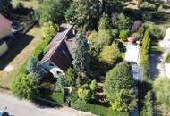 "Landhausidylle mit parkähnlichem Garten und Pool"