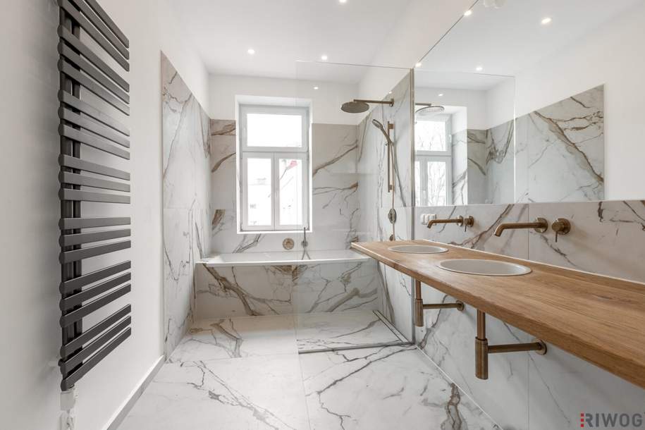 ERSTBEZUG nach Sanierung | Exquisit ausgestatteter Altbau mit Fernblick &amp; Tageslicht Luxus-Badezimmer | Ost/West | Letztes Regelgeschoss, Wohnung-kauf, 360.000,€, 1140 Wien 14., Penzing