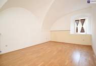 MÄRCHENHAFTE Wohnung im SCHLOSS inklusive Nutzung des SCHLOSSGARTENS! Ab sofort verfügbar!