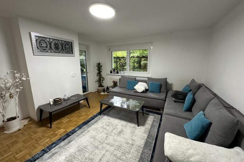 Ruhige 3-Raum-Wohnung mit Loggia, Tiefgarage und viel Platz!, Wohnung-kauf, 219.000,€, 8051 Graz(Stadt)