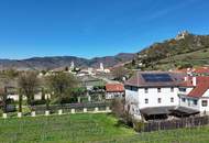 TRADITIONSREICHER WINZERHOF MIT PENSION &amp; HEURIGEN IN BESTER WACHAUER LAGE