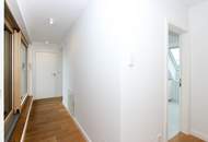 moderne Dachgeschoss Wohnung mit Klimaanlage und Terrasse beim Belvedere