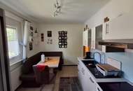 Schönes Haus mit Carport gelegen an einer Privatstraße