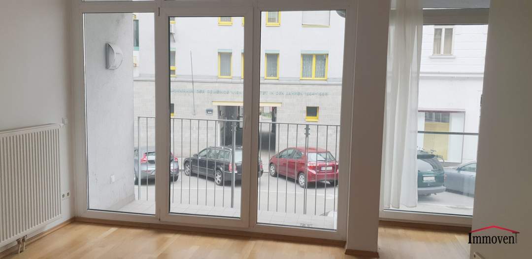 Helle 1-Zimmerwohnung mit Loggia in ruhiger Lage (Mietbeginn 01.04.2026)