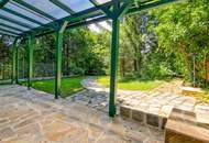 Grüne Oase in Prestige-Lage, Stilvilla mit ca. 1.600 m² Grund, Gästehaus, 2 Garagen und großem Pool