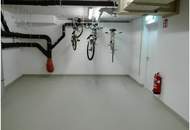 klimatisierte Dachgeschoss 2-Zimmer Wohnung mit zwei Balkone!