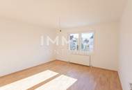 Frisch sanierte 4 Zimmer Eckwohnung mit LOGGIA inklusive 1 STELLPLATZ