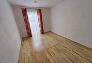 Familienhit! Traumhafte 4 - Zimmer Wohnung mit 63 m² südseitiger Terrasse und Carport