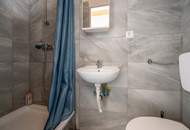 ++NEU++ sanierungsbedürftige 2-Zimmer Altbauwohnung mit Balkonoption