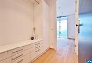 Hochwertige 2-Zimmerwohnung mit Loggia im Diplomatenviertel beim Stadtpark!