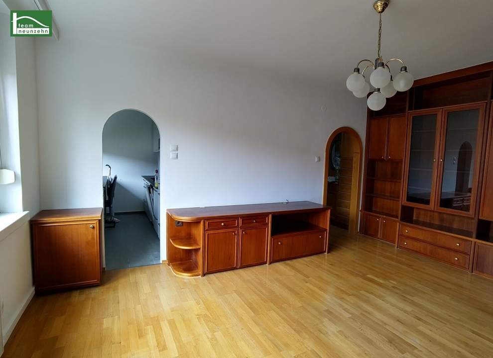 Helle Wohnung, generalsaniert mit neuer Küche, Bad, Elektrik etc,. in ruhiger Lage.