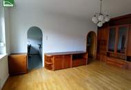 Helle Wohnung, generalsaniert mit neuer Küche, Bad, Elektrik etc,. in ruhiger Lage.