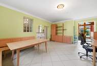 IMPOSANTER LANDSITZ FÜR HOHE ANSPRÜCHE! GROßZÜGIGE WOHN-UND NUTZFLÄCHEN SOWIE ÜBER 5000 m2 LAND