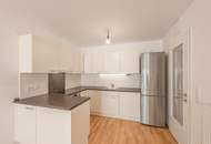 Freundliche und moderne 2 Zimmer Wohnung mit großem hofseitigem Balkon nahe U3 Simmering / ab 1.1.25 verfügbar.