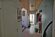 Zwei Häuser, ein Grundstück: Ihr neues Zuhause mit laufenden Mieteinnahmen