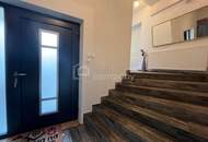 SOMMER - SONNE - URLAUBSFEELING - Einfamiliehaus mit Pool und Garten sucht neue Familie!