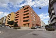 Lichtdurchflutetes Studioapartment mit Loggia, Garagenplatz und Swimmingpool