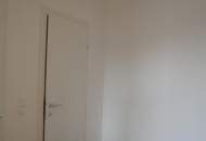 Exklusive, sonnige Garten-Wohnung! 2 Autoabstellplätze! Neubau!