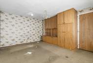 "Großzügiges Grundstück mit Altbestand"