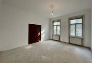 Stilaltbau Richtung Innenhof | Sanierungsbedürftige helle 4-5 Zimmer | 150m zum Schloss Schönbrunn | 2 Min. zur U4