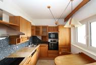 Erste Lage! großzügige 5 Zimmer Wohnung mit Balkon und toller Aussicht