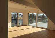 Schönste Aussicht und Komfort, weil Dachgeschoss und Grünruhelage // Beautiful view and comfort, top-floor apartment in a quiet, green location //