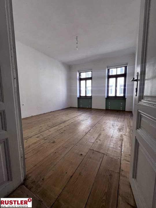 Sanierungsbedürftige Altbauwohnung mit Entwicklungspotenzial - nahe Yppenplatz!