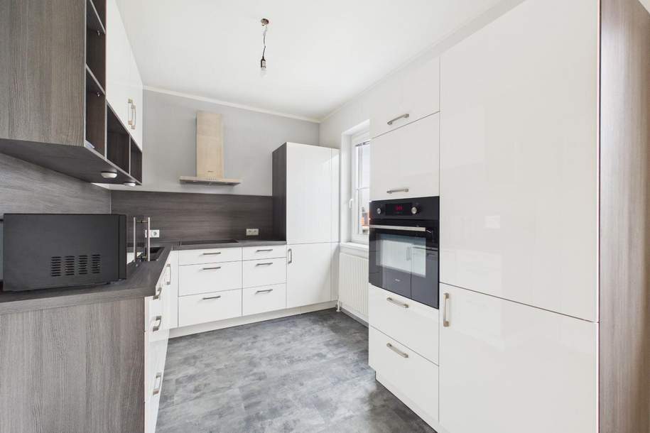 Eigentumswohnung mit Balkon in ruhiger Lage und Blick in´s Grüne!, Wohnung-kauf, 189.000,€, 2460 Bruck an der Leitha