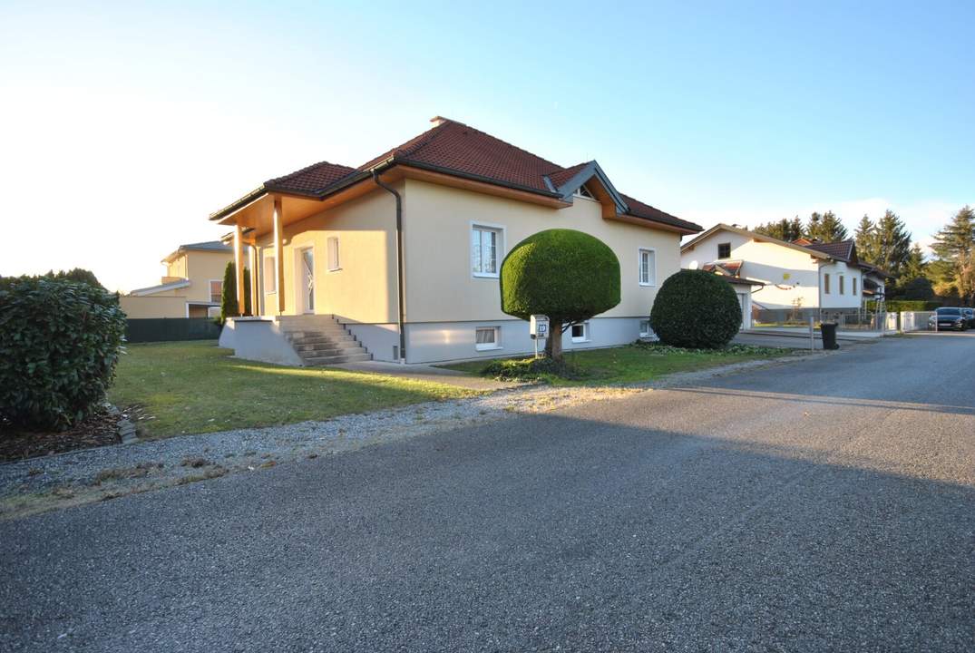 Hübsches Einfamilienhaus mit Garten und Terrasse!