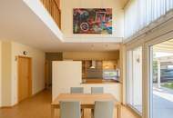 Exklusives Wohnen mit Schwimmteich & Galerie - Ihr zu Hause wartet