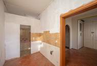++NEU++ 3-Zimmer ALTBAUWOHNUNG (sanierungsbedürftig) in ruhiger Lage!