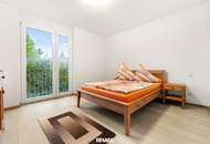 Exklusives Wohnerlebnis in St. Martin: Neuwertige 3-Zimmer-Wohnung mit hochwertigem Mobiliar, großem Südwest-Balkon und Tiefgaragenstellplatz