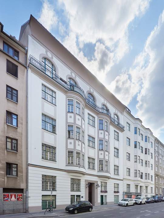 Helle 1-Zimmer-Altbauwohnung im 3. Stock – Pilgramgasse 15