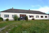 Vierkanthof-Charme in guter infrastruktureller Lage mit geschütztem Innenhof