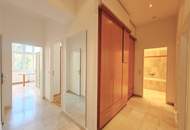 Nähe Hugo-Wolf-Park: Charmante Altbauwohnung mit Erker + Gegliederte Fassade + zentraler Grundriss + Familien- und WG-Geeignet