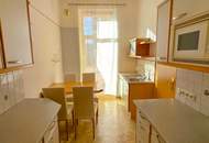 Grazer Altbautraum mit Balkon – Stilvoll wohnen in der Hirtengasse