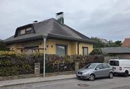 Großzügiges Einfamilienhaus mit Villencharakter in zentraler Wohnlage-Renovierungsbedürftig- aber mit Topsubstanz!