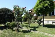 Repräsentatives Einfamilienhaus mit großen Garten, Naturpool, Wellnessbereich & autarker Energieversorgung