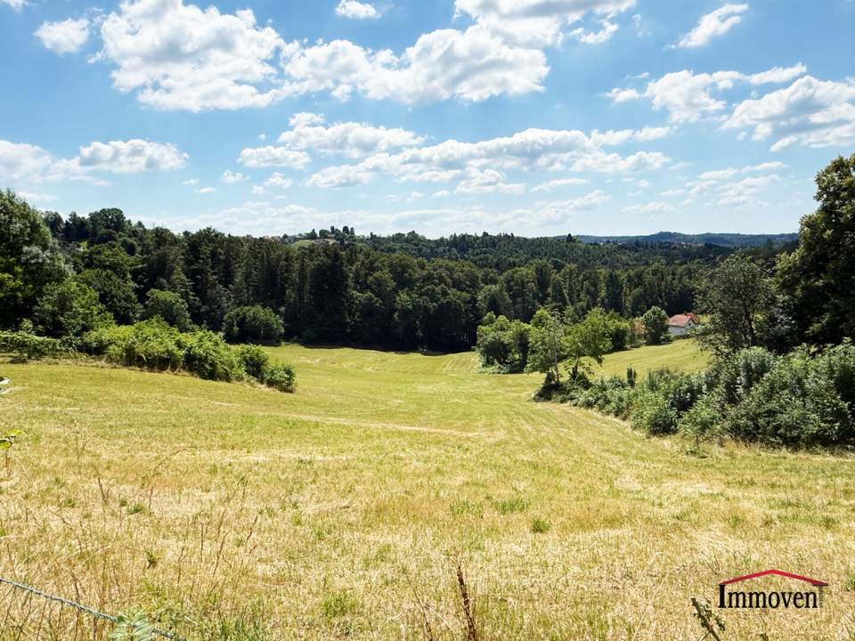 SELTENE GELEGENHEIT - Grundstück mit herrlicher Aussicht in sonniger Hanglage!