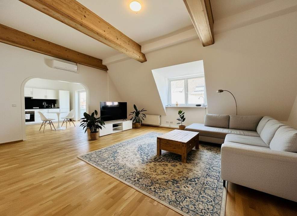 WG-GEEIGNET! 5-Zimmer DG mit Balkon in toller Lage, Nähe Josefstädter Straße! UNBEFRISTET!