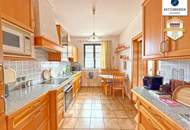 Gepflegtes Einfamilienhaus mit Pool und schönem Garten