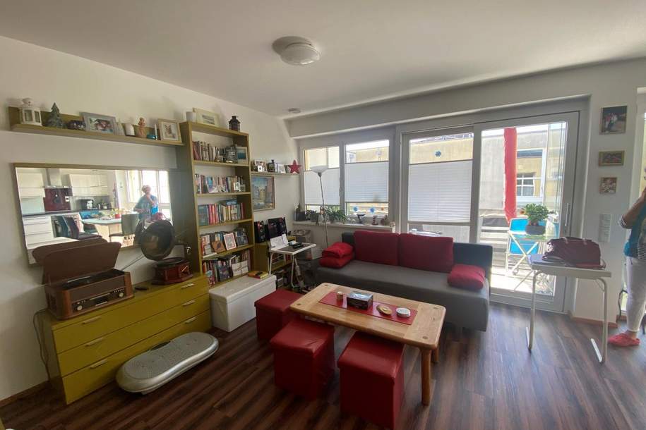 Neuer Preis!!! Tolle helle 2 Zimmer Wohnung mit Loggia und Tiefgaragenparkplatz in Leonding, Wohnung-kauf, 245.000,€, 4060 Linz-Land