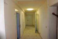 Modernisiertes Einfamilienhaus mit PV -Anlage und viel Platz!